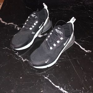 NIKE AIR 270 SNEAKERS IN BLACK AND WHITE
